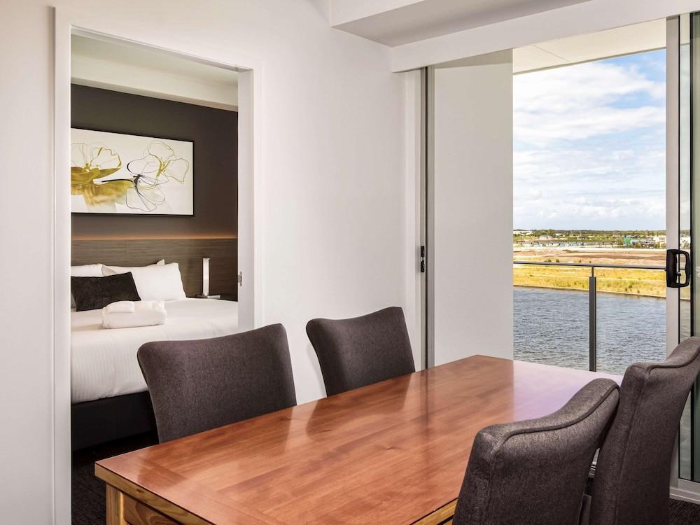 Mercure Sunshine Coast Кавана-Вотерс Екстер'єр фото