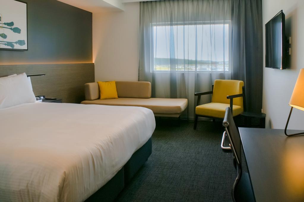 Mercure Sunshine Coast Кавана-Вотерс Екстер'єр фото
